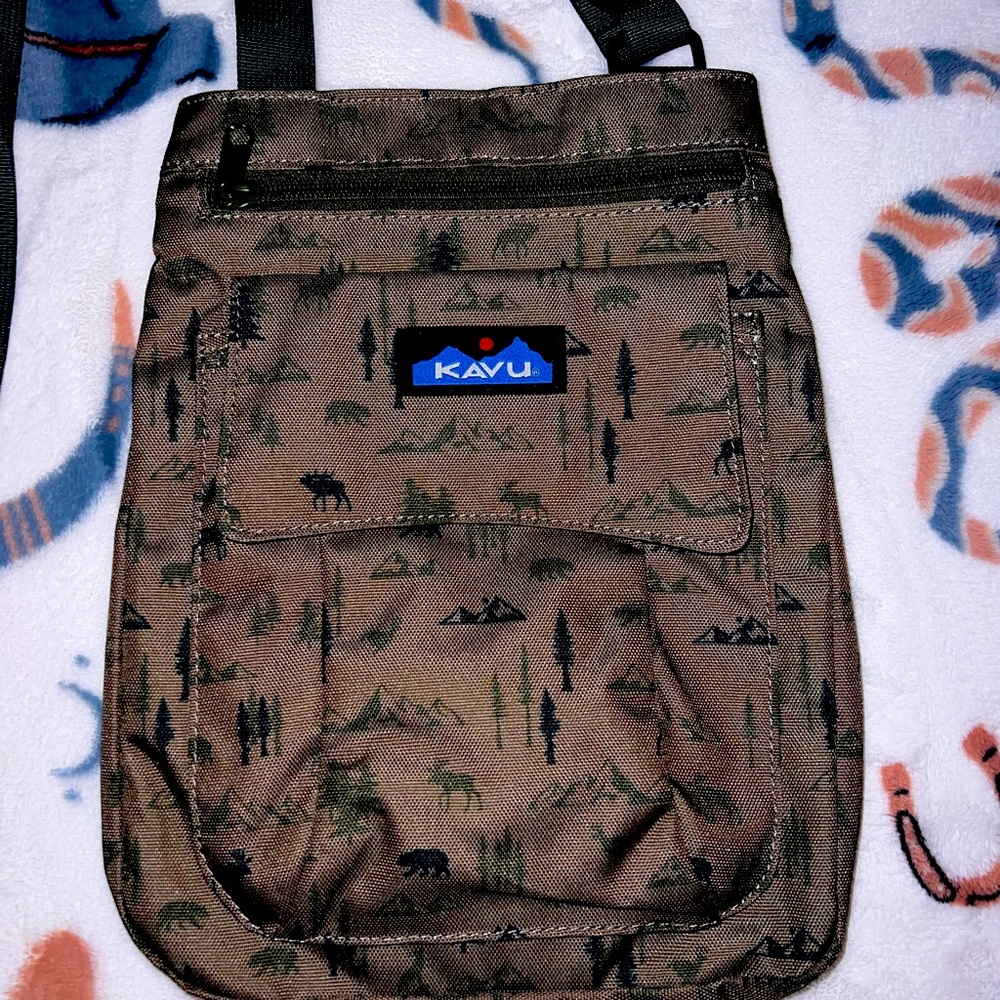KAVU Out of Range Crossbody Bag NWOT